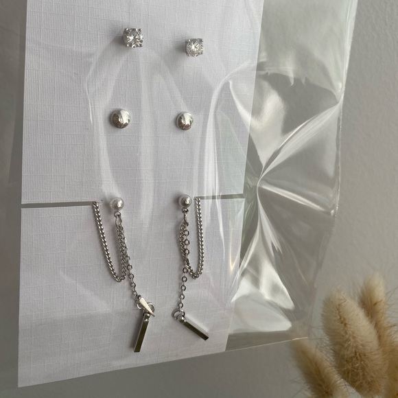 925 Sterling Silver Earrings (4 types) - Picture 7 of 10